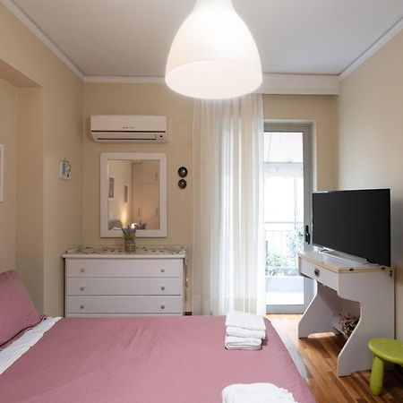 Thissio Family Apartment Athena Bagian luar foto