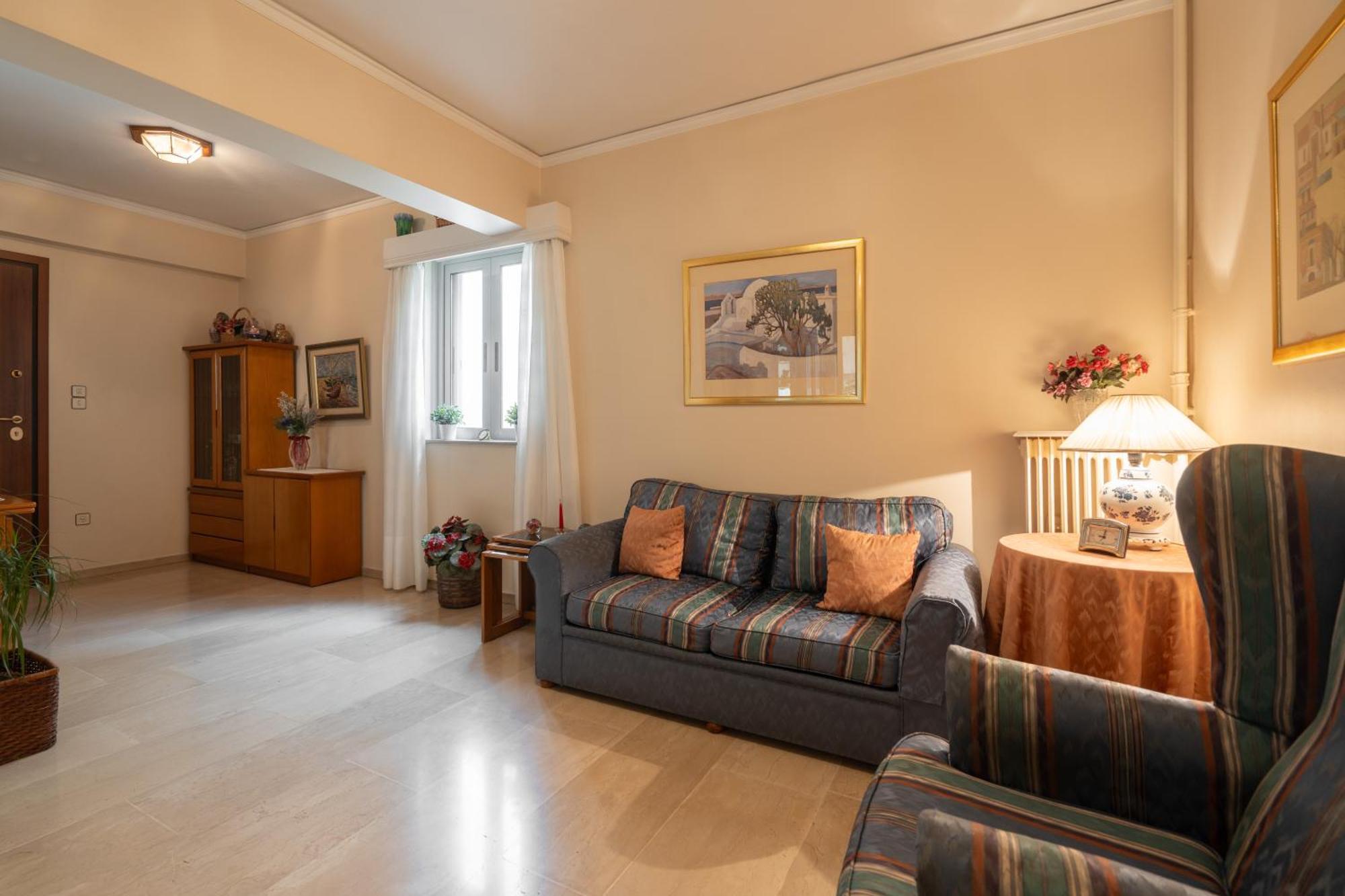 Thissio Family Apartment Athena Bagian luar foto
