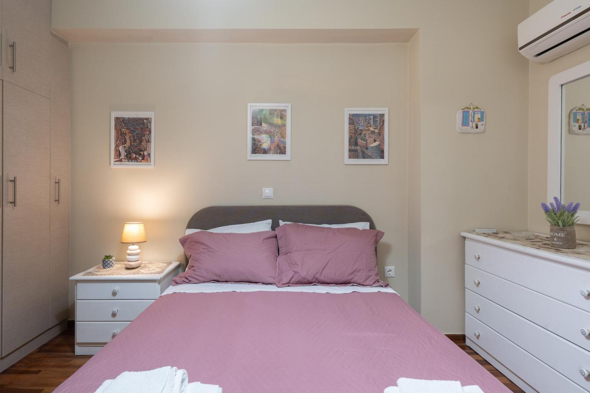 Thissio Family Apartment Athena Bagian luar foto
